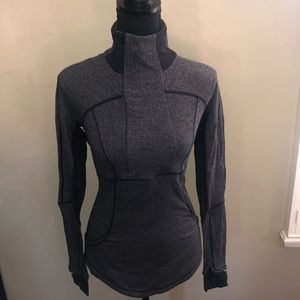 Lululemon Grey Herringbone Base Runner 1/2 Zip Pullover Jacket Size 4 like new